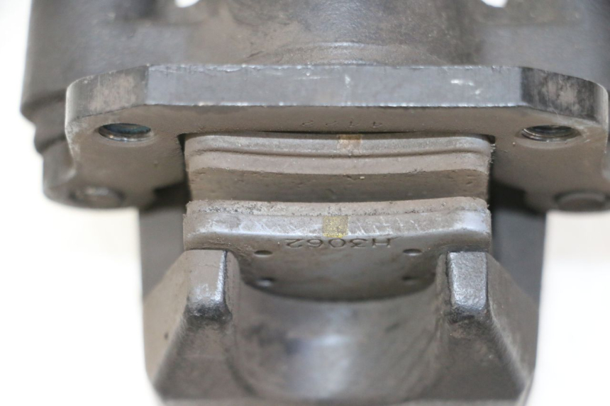 photo de BREMSZANGE PARKEN PIAGGIO MP3 HPE 310 (2024 - 2025) - Zoom auf Gebrauchszustand