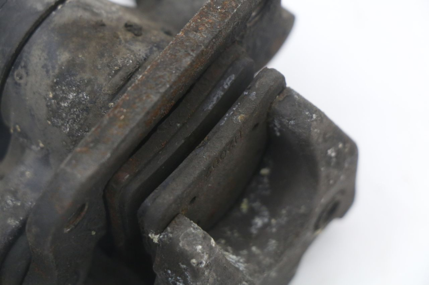 photo de PARKBREMSE PIAGGIO MP3 125 (2006 - 2014) - Details der Befestigungspunkte