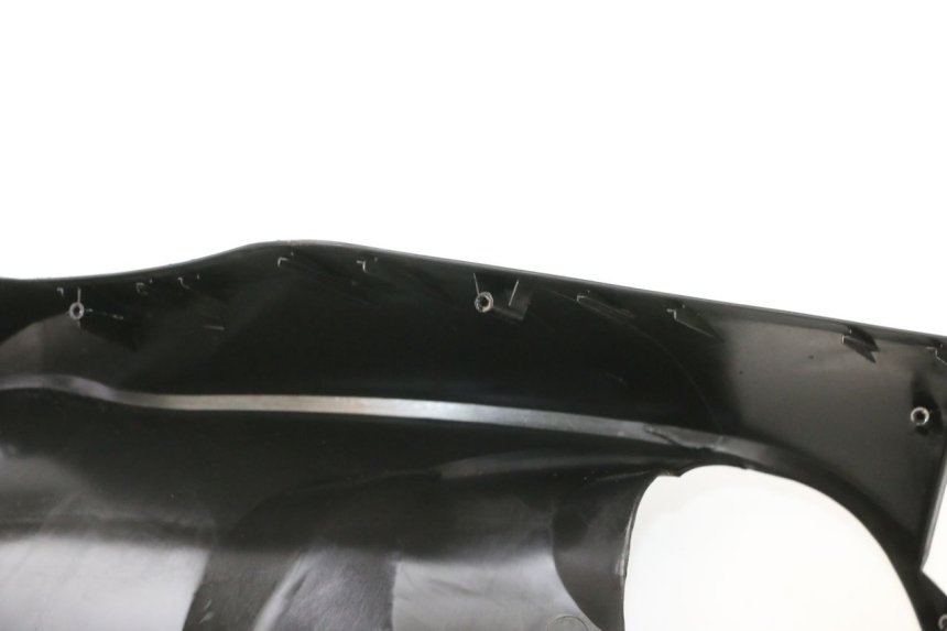 photo de FRONTVERKLEIDUNG  KYMCO AGILITY CITY 4T 50 (2008 - 2016) - Details der Befestigungspunkte