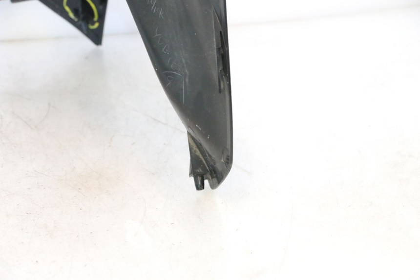 photo de FRONTVERKLEIDUNG  SUZUKI BURGMAN EXECUTIVE ABS 650 (2006 - 2012) - Profilansicht des Ersatzteils