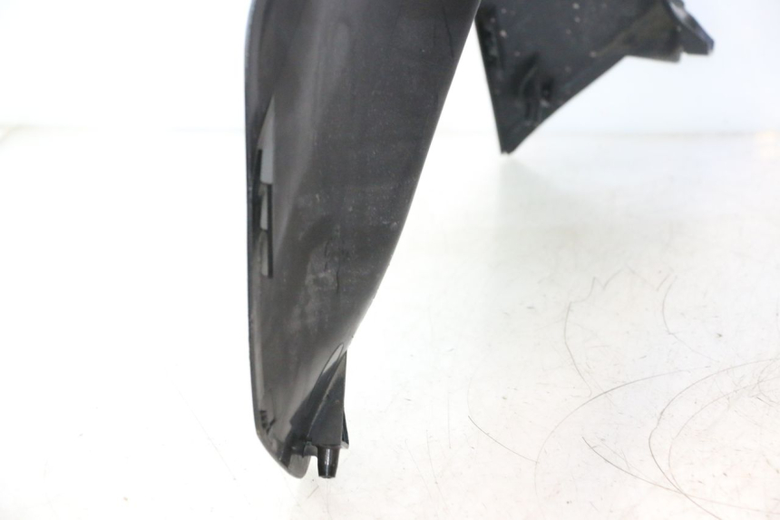 photo de FRONTVERKLEIDUNG  SUZUKI BURGMAN EXECUTIVE ABS 650 (2006 - 2012) - Zoom auf Gebrauchszustand