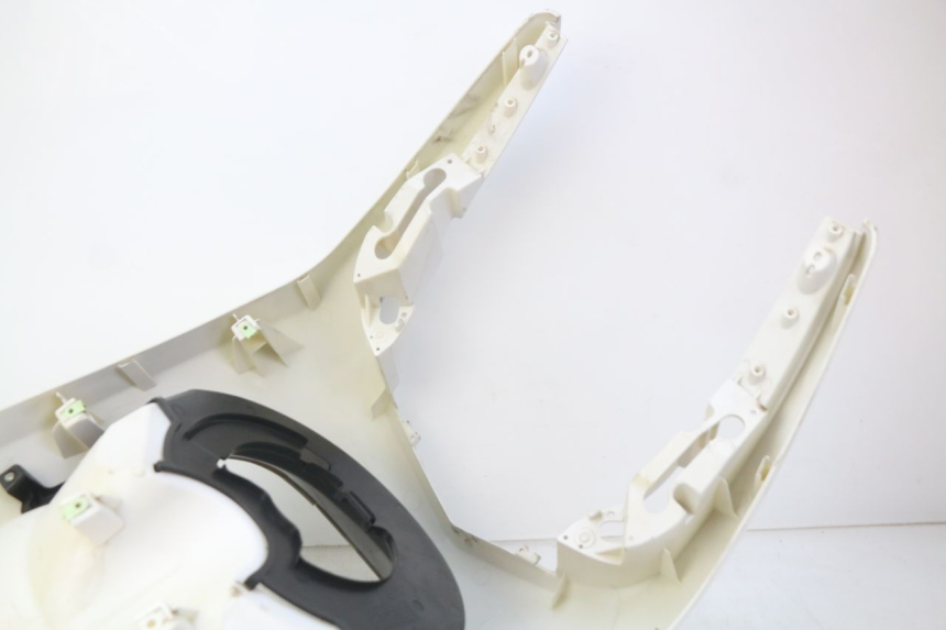 photo de VORDERSEITE PEUGEOT E-VIVACITY 1 (2012 - 2018) - Detailansicht des Bauteils