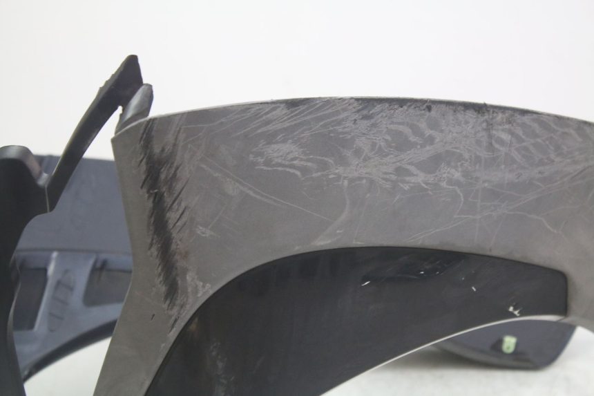 photo de FRONTVERKLEIDUNG  PEUGEOT GEOPOLIS RS 125 (2007 - 2009) - Zoom auf Komponenten