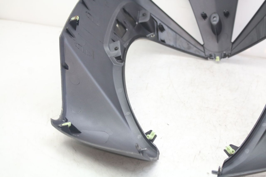 photo de FRONTVERKLEIDUNG  PEUGEOT GEOPOLIS RS 125 (2007 - 2009) - Alternative Perspektive