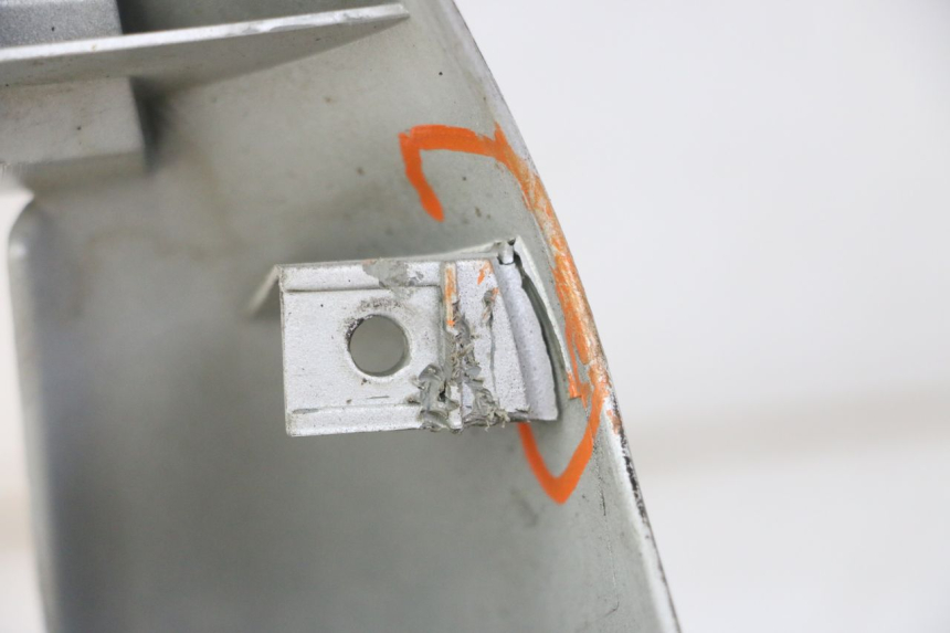 photo de FRONTVERKLEIDUNG  GILERA STALKER 50 (1997 - 2005) - Details der Befestigungspunkte