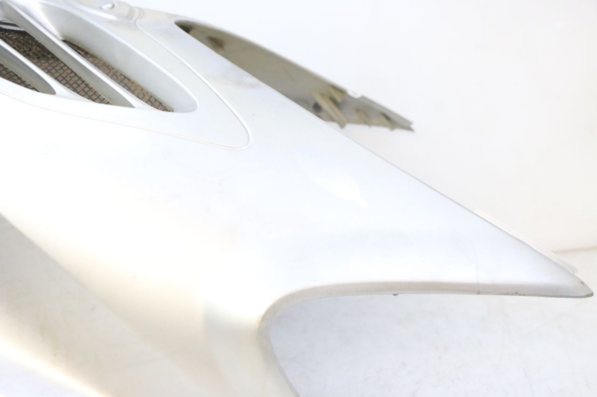 photo de FRONTVERKLEIDUNG  KYMCO GRAND DINK 125 (2002 - 2007) - Hochauflösende Nahaufnahme