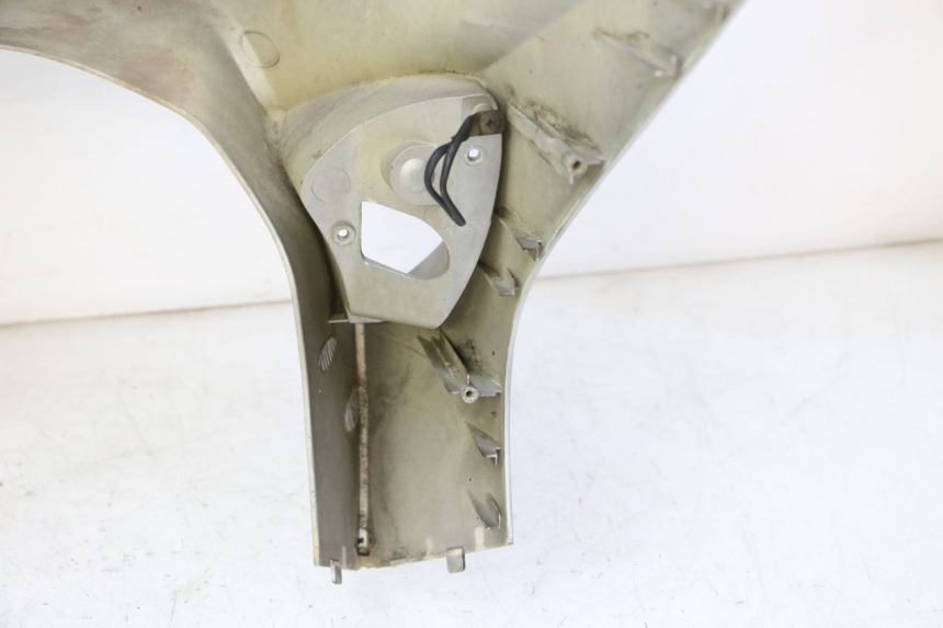 photo de FRONTVERKLEIDUNG  KYMCO GRAND DINK 125 (2002 - 2007) - Oberflächenzustand und Material