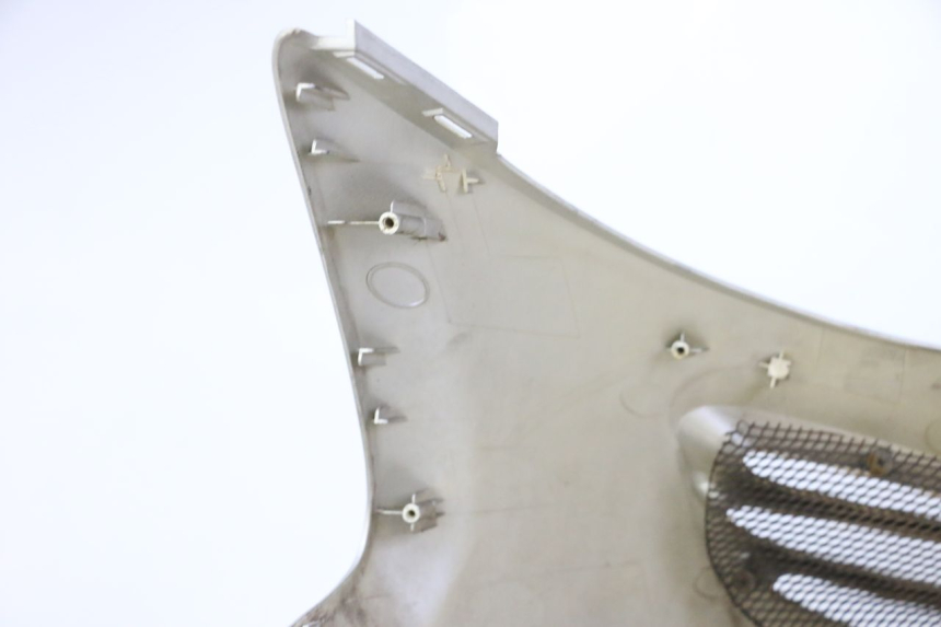 photo de FRONTVERKLEIDUNG  KYMCO GRAND DINK 125 (2002 - 2007) - Kennzeichnungen und Originalreferenzen