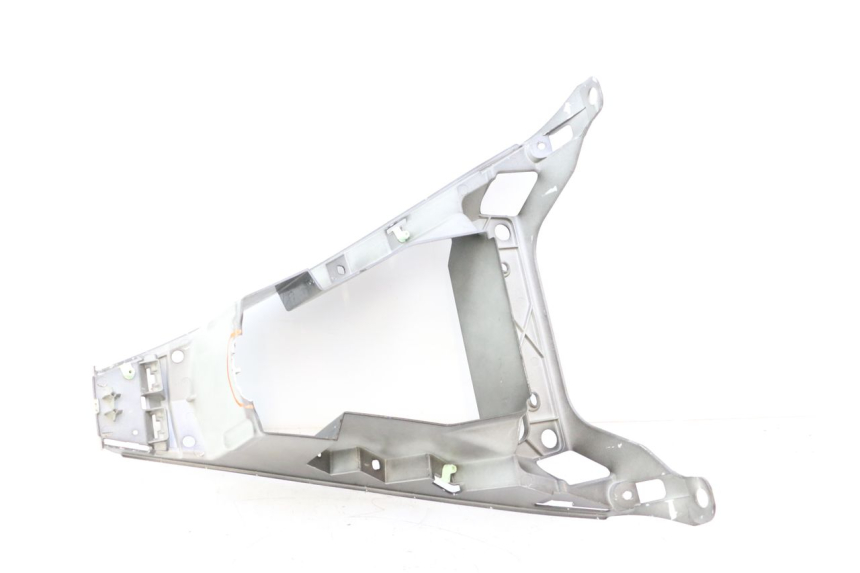 photo de UNTERE FRONTVERKLEIDUNG PEUGEOT CITYSTAR 2T 50 (2018 - 2021) - Technische Nahaufnahme
