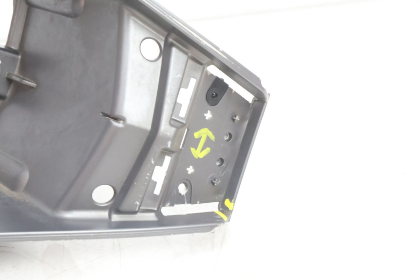 photo de UNTERE FRONTVERKLEIDUNG PEUGEOT CITYSTAR 2T 50 (2018 - 2021) - Detailansicht des Bauteils