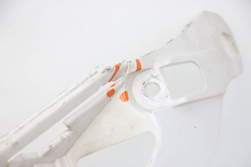 photo de UNTERE FRONTVERKLEIDUNG PEUGEOT CITYSTAR 50 (2013 - 2017) - Charakteristische Merkmale