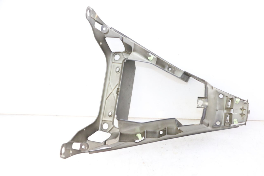 photo de UNTERE FRONTVERKLEIDUNG PEUGEOT CITYSTAR 50 (2013 - 2017) - Detailansicht des Bauteils