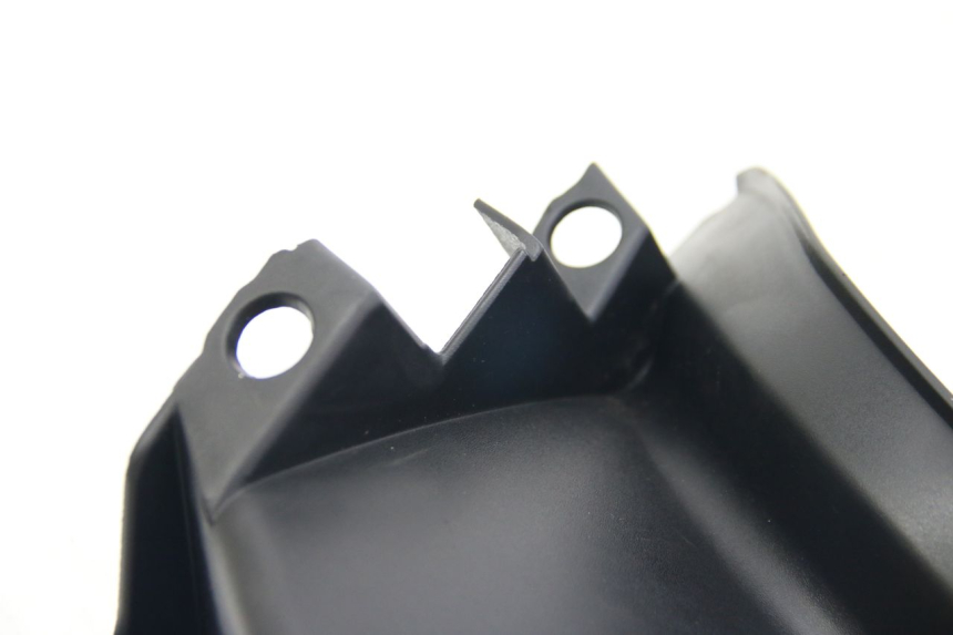 photo de FRONTVERKLEIDUNG UNTER PEUGEOT CITYSTAR IE 2T 50 (2018 - 2021) - Details der Befestigungspunkte