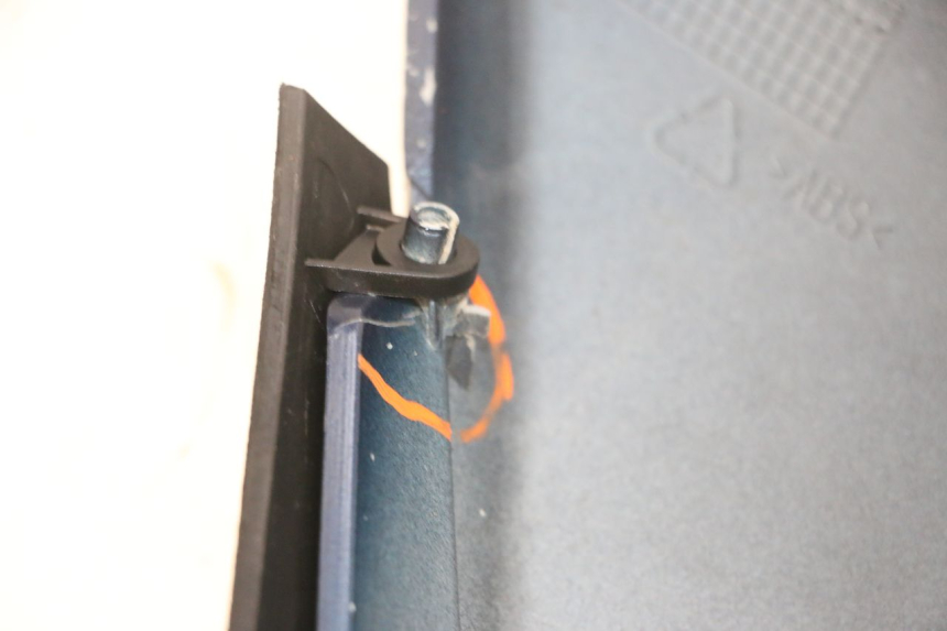 photo de FRONTVERKLEIDUNG UNTER PIAGGIO MP3 RL 250 (2006 - 2010) - Geprüftes Gebrauchtteil