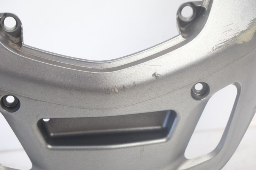 photo de FRONTVERKLEIDUNG UNTER PIAGGIO MP3 500 (2016 - 2018) - Zoom auf Gebrauchszustand