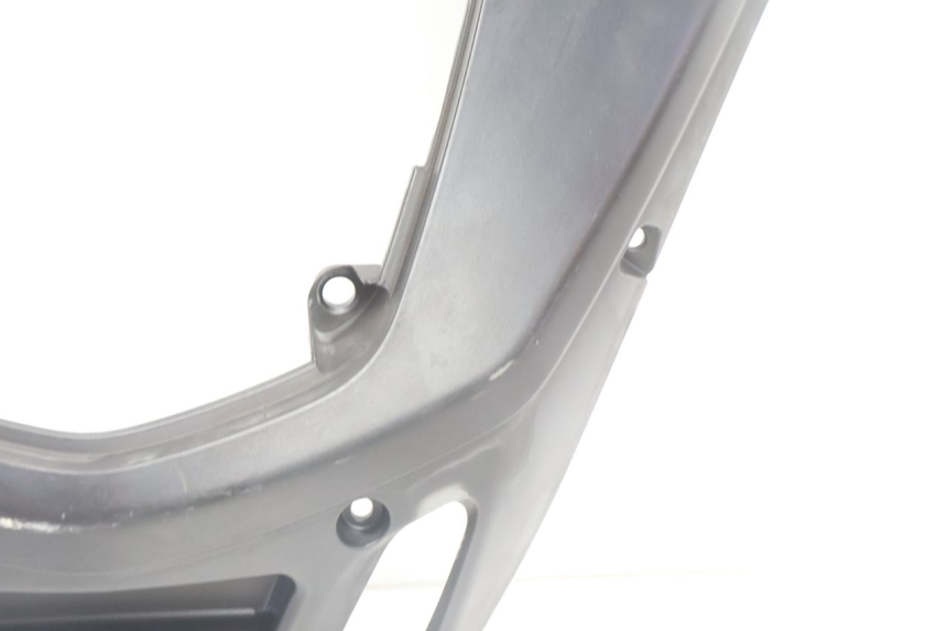 photo de FRONTVERKLEIDUNG UNTER PIAGGIO MP3 500 (2016 - 2018) - Zoom auf Gebrauchszustand