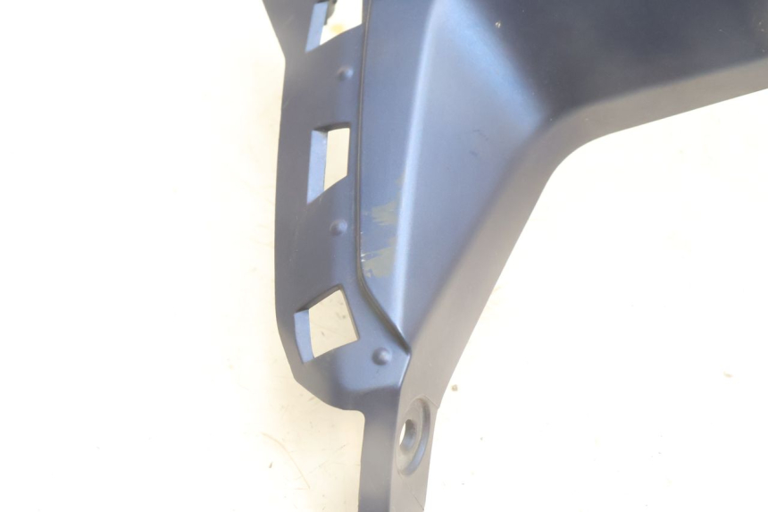 photo de FRONTVERKLEIDUNG UNTER YAMAHA N-MAX NMAX 125 (2021 - 2024) - Zoom auf Gebrauchszustand
