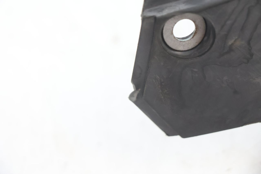 photo de UNTERE FRONTVERKLEIDUNG PEUGEOT TREKKER 50 (1995 - 2004) - Zoom auf Gebrauchszustand