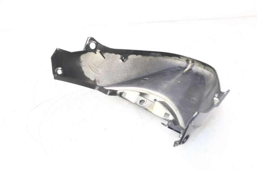 photo de UNTERE FRONTVERKLEIDUNG PEUGEOT TREKKER 50 (1995 - 2004) - Alternative Perspektive