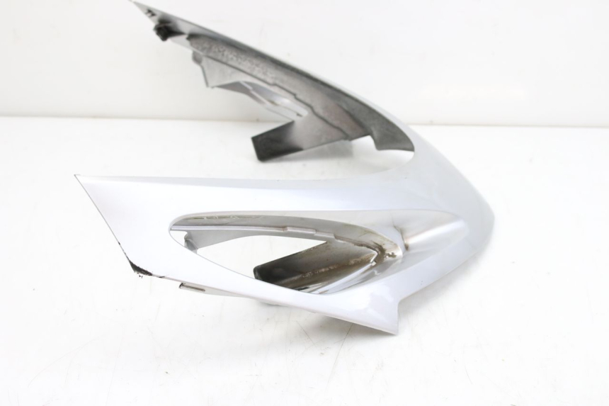 photo de UNTERE FRONTVERKLEIDUNG SUZUKI UH BURGMAN 125 (2002 - 2006) - Zoom auf Gebrauchszustand