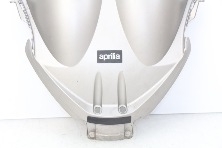 photo de INNERE FRONTVERKLEIDUNG APRILIA ATLANTIC 125 (2003 - 2009) - Details der Befestigungspunkte