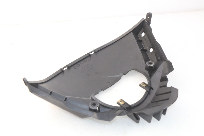 photo de INNERE FRONTVERKLEIDUNG KYMCO DINK STREET 125 (2009 - 2014) - Zoom auf Gebrauchszustand