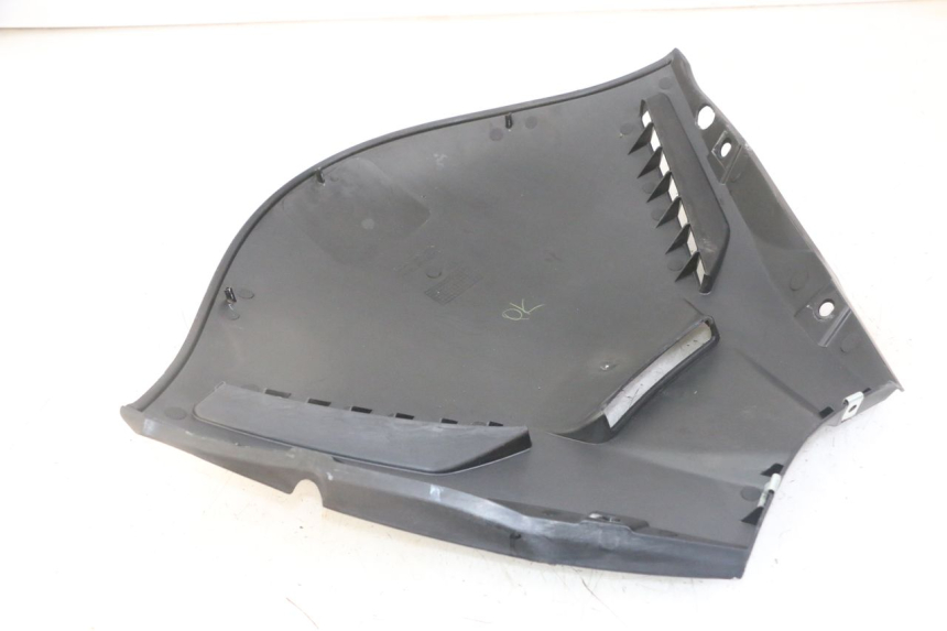 photo de INNERE FRONTVERKLEIDUNG HONDA FORZA ABS 300 (2013 - 2017) - Zoom auf Gebrauchszustand