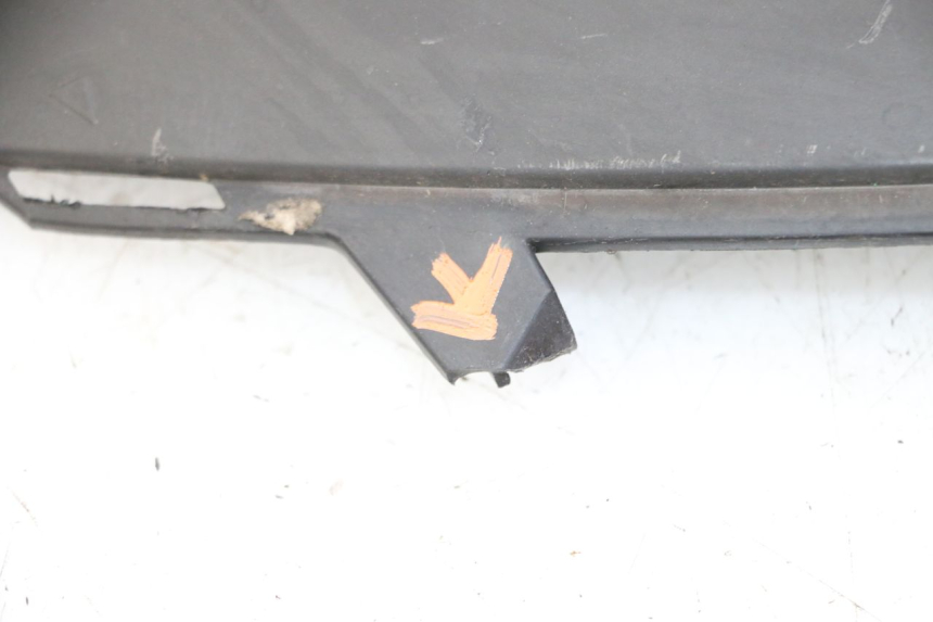 photo de INNERE FRONTVERKLEIDUNG GILERA NEXUS 300 (2008 - 2013) - Zoom auf Gebrauchszustand