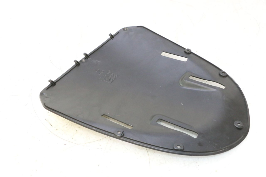 photo de INNERE FRONTVERKLEIDUNG GILERA GP 800 (2007 - 2013) - Alternative Perspektive