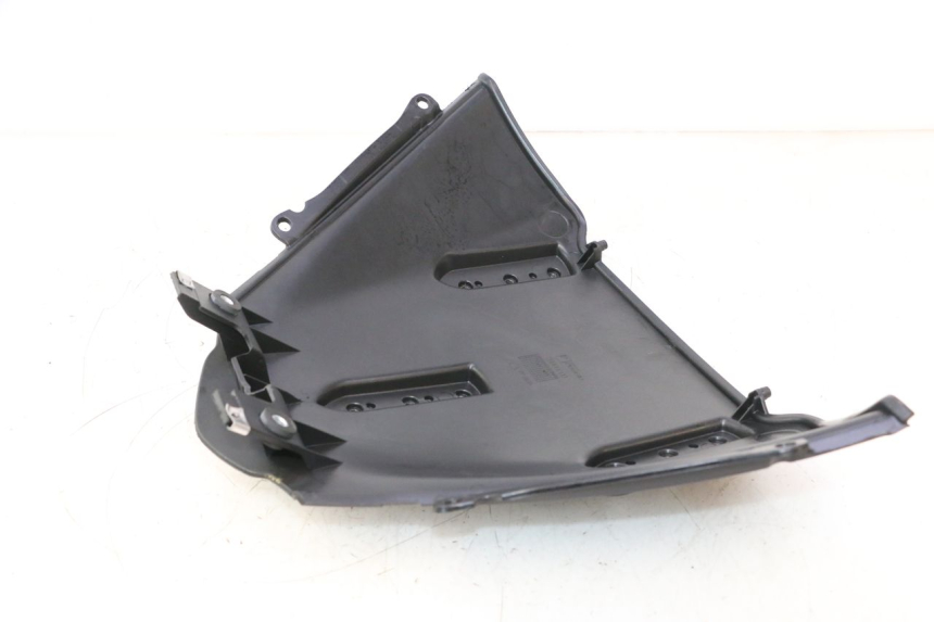 photo de INNERE FRONTVERKLEIDUNG PIAGGIO MP3 500 (2016 - 2018) - Technische Nahaufnahme