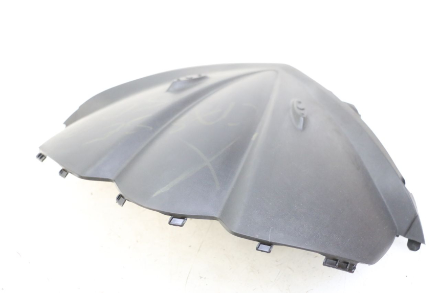 photo de INNENVERKLEIDUNG DER FRONT PEUGEOT CITYSTAR 125 (2011 - 2017) - Details der Befestigungspunkte