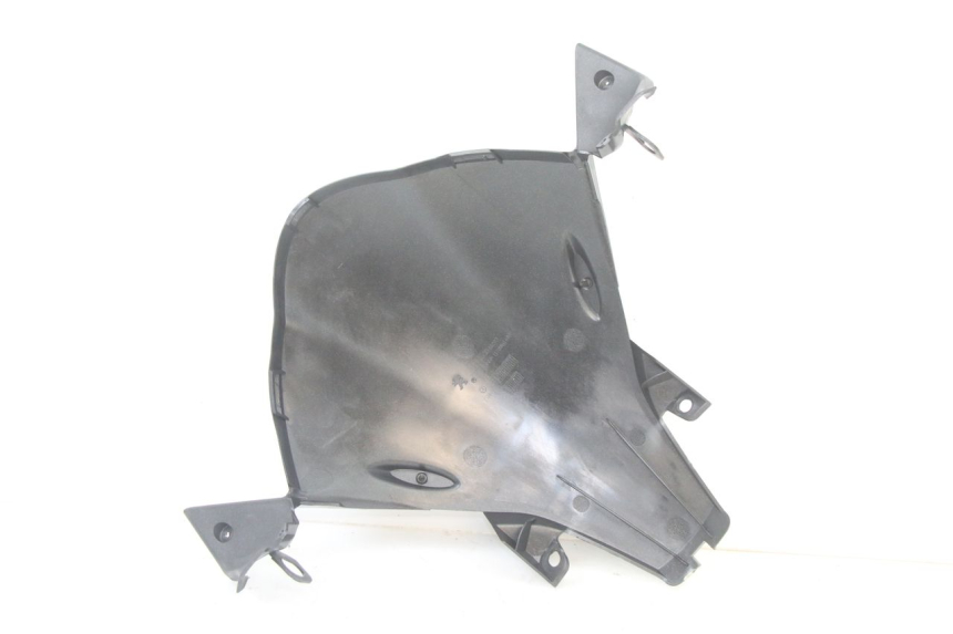 photo de INNERE FRONTVERKLEIDUNG PEUGEOT SATELIS 125 (2013 - 2018) - Details der Befestigungspunkte