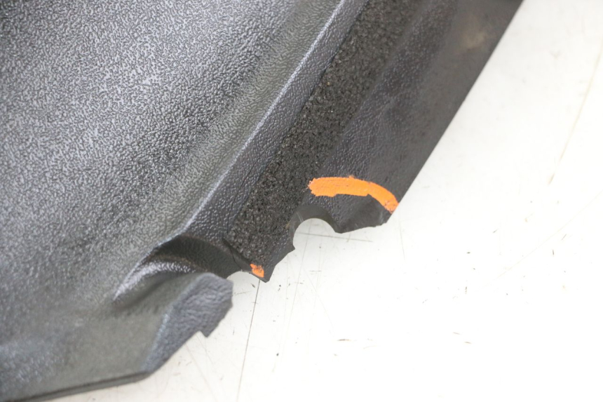 photo de INNERE FRONTVERKLEIDUNG SUZUKI BURGMAN 125 (2018 - 2021) - Technische Nahaufnahme