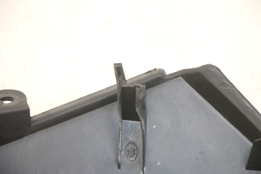 photo de INNERE FRONTVERKLEIDUNG KYMCO X-CITING XCITING 400 (2014 - 2018) - Zoom auf Gebrauchszustand