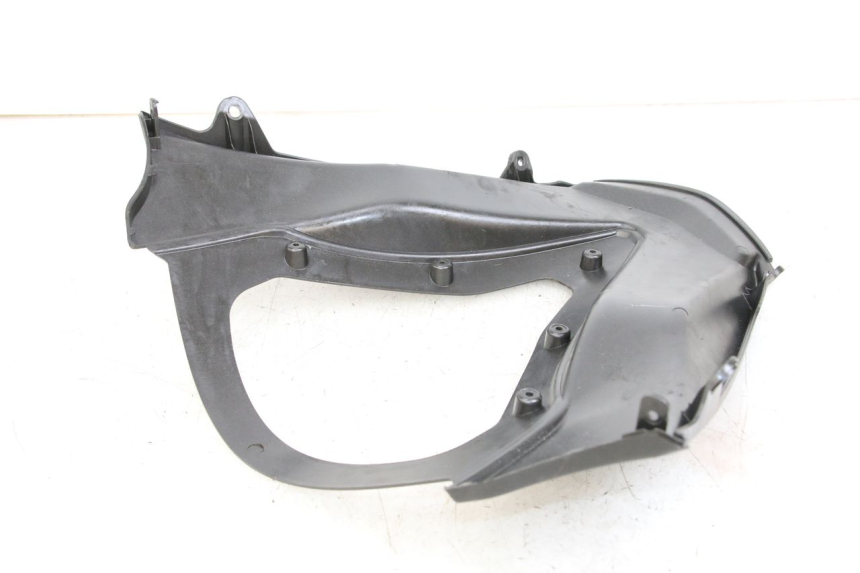 photo de INNENVERKLEIDUNG DER FRONT PIAGGIO X10 125 (2012 - 2017) - Detailansicht des Bauteils