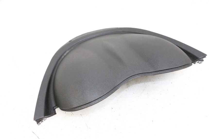 photo de INNENVERKLEIDUNG DER FRONT PIAGGIO XEVO - X EVO 125 (2007 - 2017) - Zoom auf Gebrauchszustand