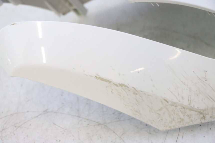 photo de FRONTVERKLEIDUNG  PEUGEOT KISBEE 2T 50 (2010 - 2017) - Detaillierte Sichtprüfung