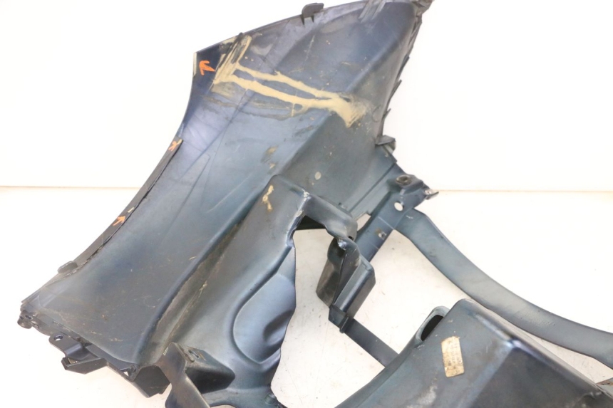 photo de FRONTVERKLEIDUNG  PIAGGIO MP3 LT 300 (2010 - 2016) - Oberflächenzustand und Material