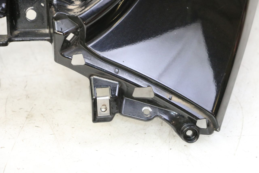 photo de FRONTVERKLEIDUNG  PIAGGIO MP3 LT 300 (2010 - 2016) - Fokus auf die Struktur