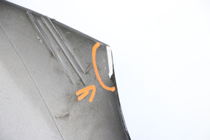 photo de FRONTVERKLEIDUNG  PIAGGIO MP3 LT 300 (2010 - 2016) - Details der Befestigungspunkte