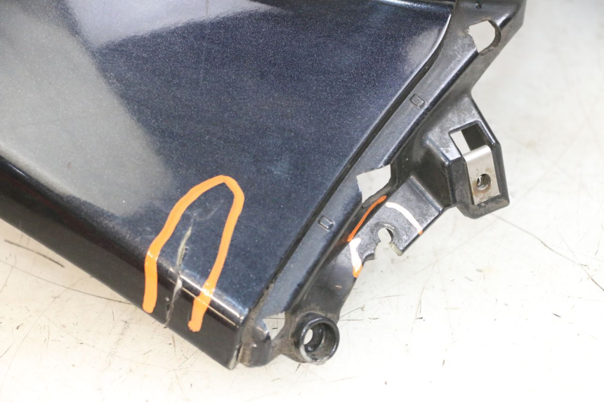 photo de FRONTVERKLEIDUNG  PIAGGIO MP3 125 (2006 - 2014) - Charakteristische Merkmale