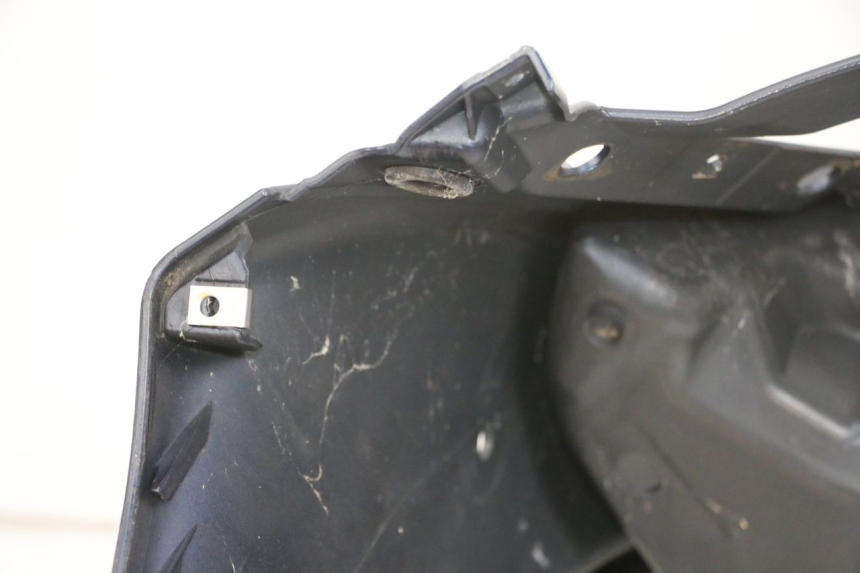 photo de FRONTVERKLEIDUNG  PIAGGIO MP3 RL 250 (2006 - 2010) - Detaillierte Sichtprüfung