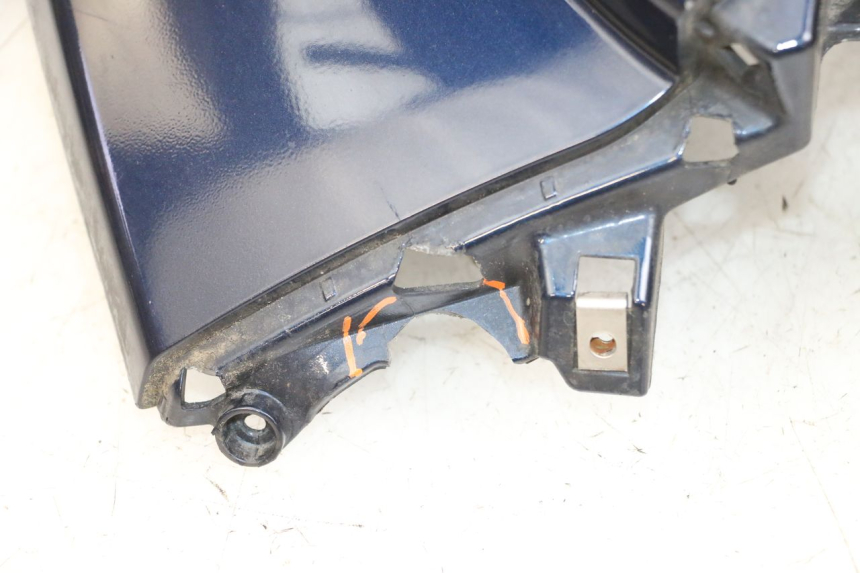 photo de FRONTVERKLEIDUNG  PIAGGIO MP3 RL 250 (2006 - 2010) - Zoom auf Gebrauchszustand