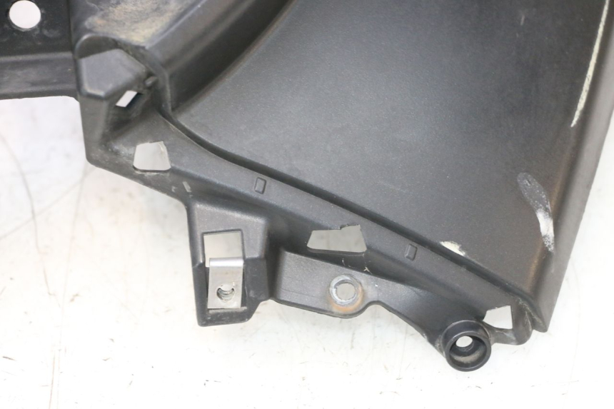 photo de FRONTVERKLEIDUNG  PIAGGIO MP3 RL 250 (2006 - 2010) - Detailansicht des Bauteils