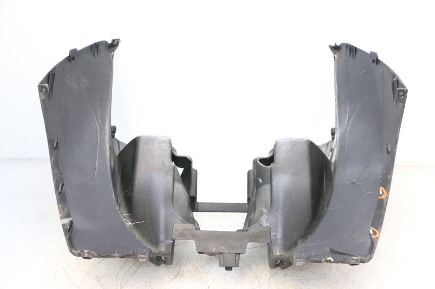 photo de FRONTVERKLEIDUNG  PIAGGIO MP3 RL 250 (2006 - 2010) - Details der Befestigungspunkte