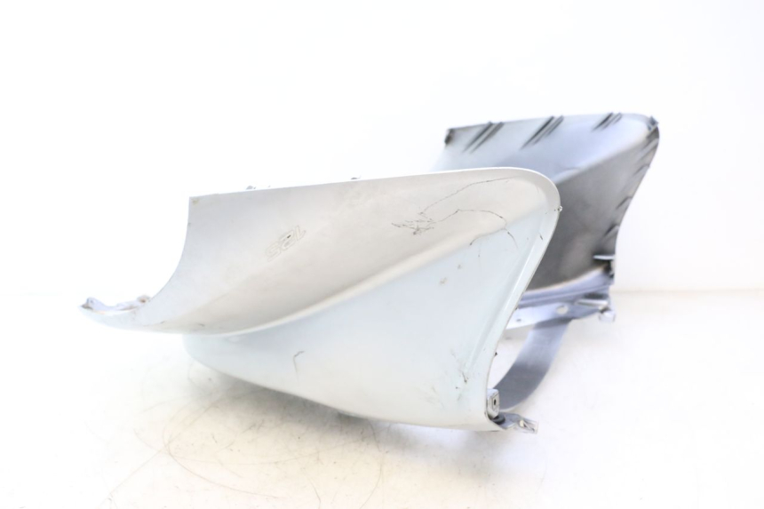 photo de FRONTVERKLEIDUNG  PIAGGIO MP3 125 (2006 - 2014) - Charakteristische Merkmale