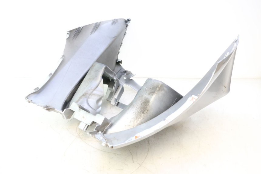 photo de FRONTVERKLEIDUNG  PIAGGIO MP3 125 (2006 - 2014) - Zoom auf Komponenten