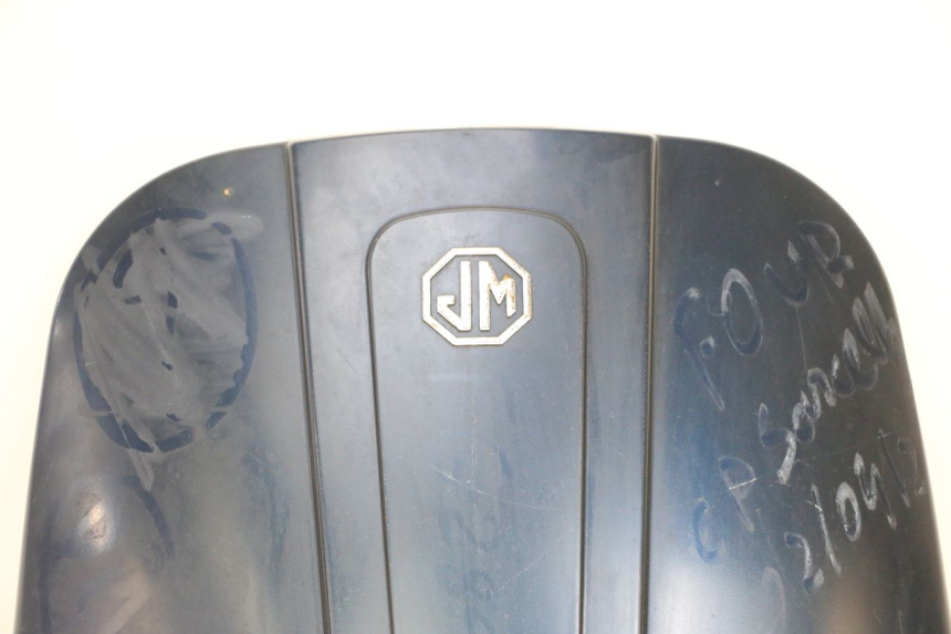 photo de FRONTVERKLEIDUNG  JM MOTORS OLDIES GT 4T 50 (2018 - 2025) - Fokus auf die Struktur