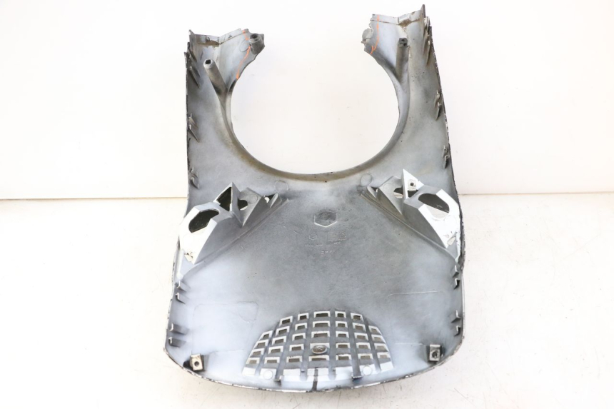 photo de VORDERSEITE PIAGGIO ZIP 4T 50 (2018 - 2020) - Details der Befestigungspunkte