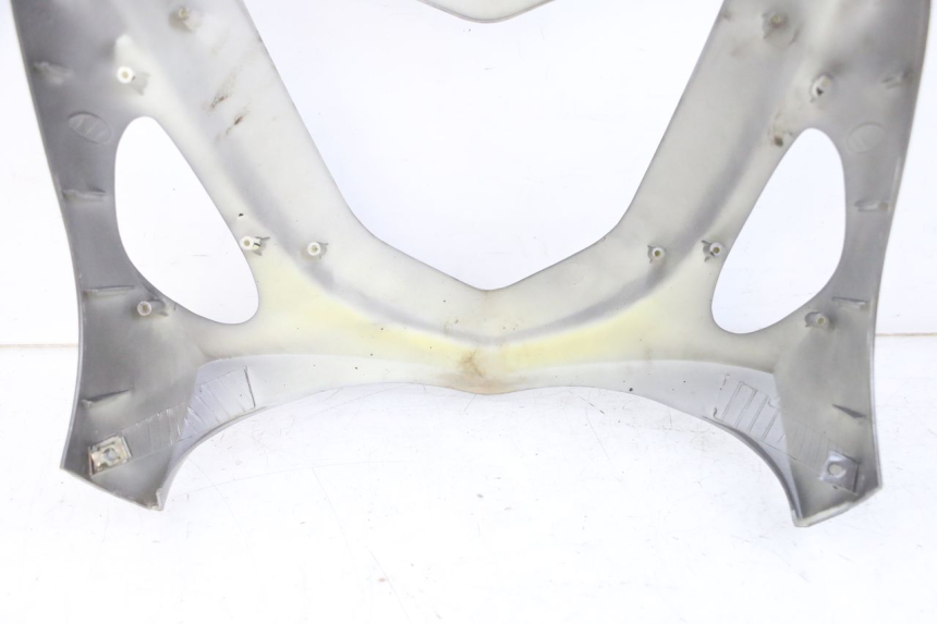 photo de VORDERSEITE TNT MOTOR ROMA 10' 4T 50 (2019 - 2022) - Details der Befestigungspunkte